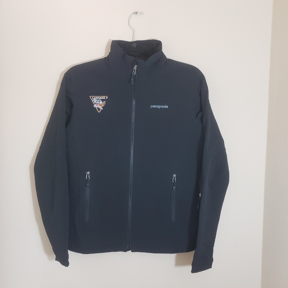 Patagonia XS Ladies Black Zip-up Jacket NWT